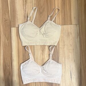 Bundle of two Kindred Bravely pumping bras size Small. Comes w/ band extenders